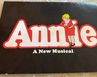 Cover Of 1977 "Annie" Musical