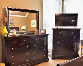 Black Dresser, Chest