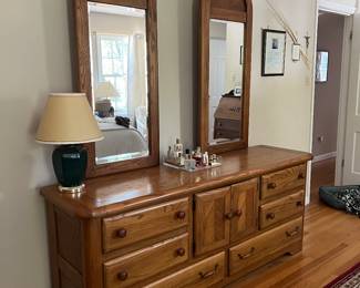SECOND PICTURE OF OAK BEDROOM SET - THIS IS OFF SITE AND CAN SCHEDULE A VISIT FOR PURCHASE