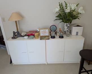 WHITE CABINETS/DECOR
