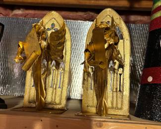 XMAS FIGURES