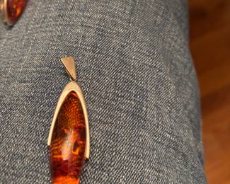 STERLING SILVER PENDENT & RING - AMBER STONE
