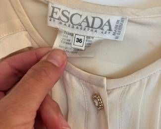 DETAIL OF ESCADA TOP