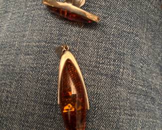 STERLING SILVER PENDENT & RING - AMBER STONE
