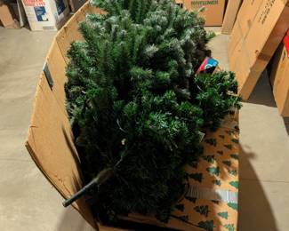 CHRISTMAS TREE