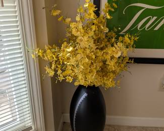 VASE AND FLORALS