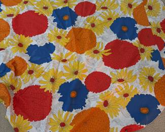RETRO TABLE CLOTH