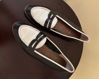 B/W LOAFERS