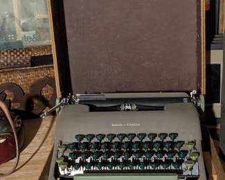 TYPEWRITER