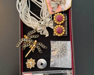 COSTUME JEWELRY