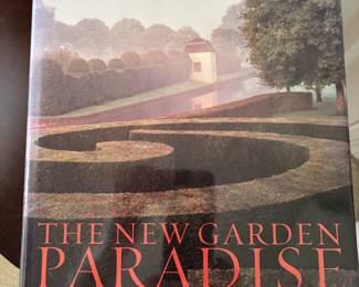FAMOUS GARDENS BOOK