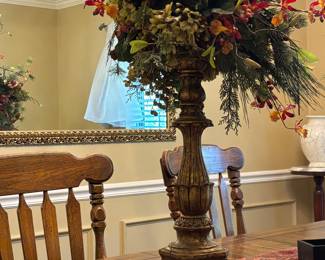 Pair of elevated centerpieces