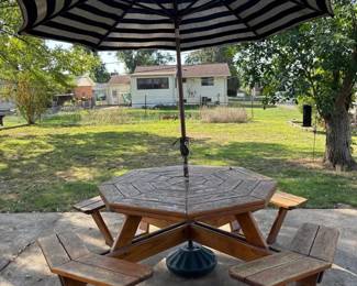 Wood Octagon Picnic Table With Weighted Umbrella