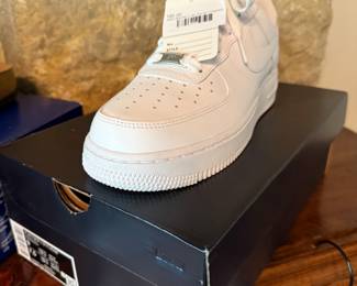 Nike Women's Air Force 1 Flyease