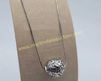 Sterling silver chain & pendant