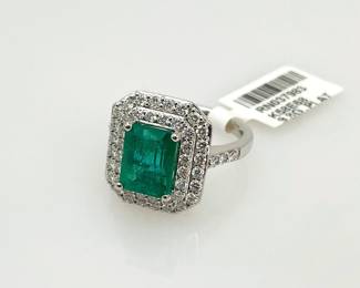 Platinium Emerald and Diamond ring