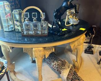 Great elephant desk and chair 