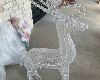 Beautiful new wire and crystal deer set for the front yard 
