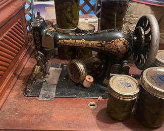 Antique sewing machine in great condition