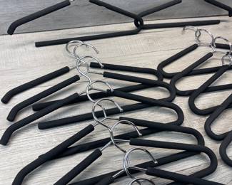 FOAM PADDED HANGARS