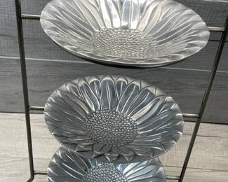 24" 3 TIER STAND W IHI INDIA SUNFLOWER BOWLS