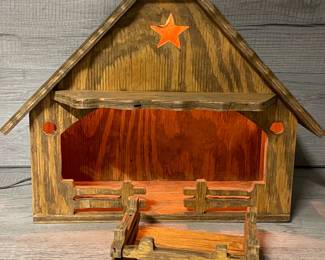 RUSTIC WOOD MANGER STABLE WITH LIGHT