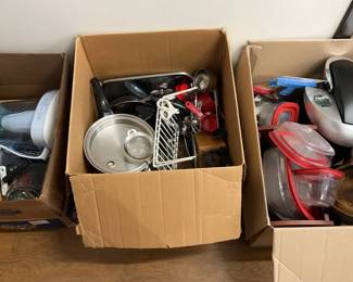 Mystery Lot of Kitchen Items