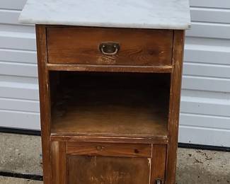 Nightstand 