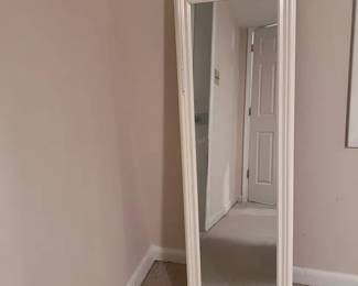 Wallhanging White Bedroom Mirror