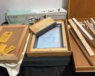 Screenprinting Supplies, Pin Loom Easel