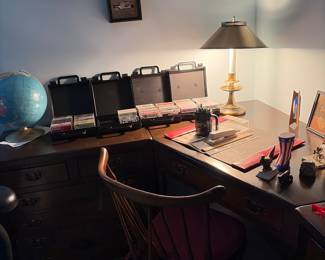 Corner desk Bennington pine 