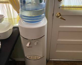 Water cooler 