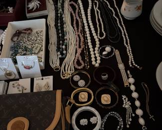 Jewlery 