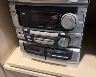 Stereo system 