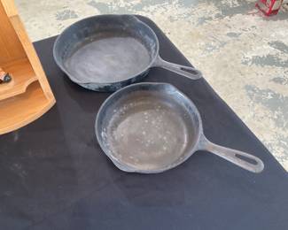 Cast-iron no name on them