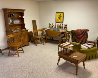 Nice, vintage, maple furniture
