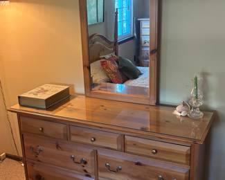 Maple dresser
