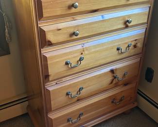 Maple dresser