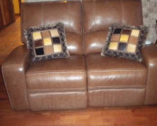 Dual auto reclining love seat