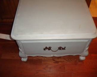 Shabby table with large drawer