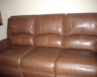 Auto recline dual sofa