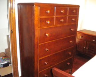 Also chest of drawers