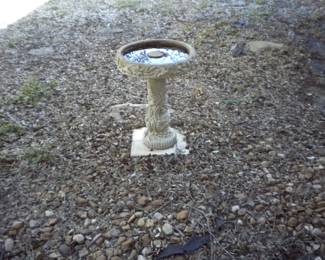 Bird bath