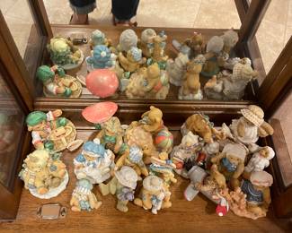 Huge collection of Cherished Teddys 