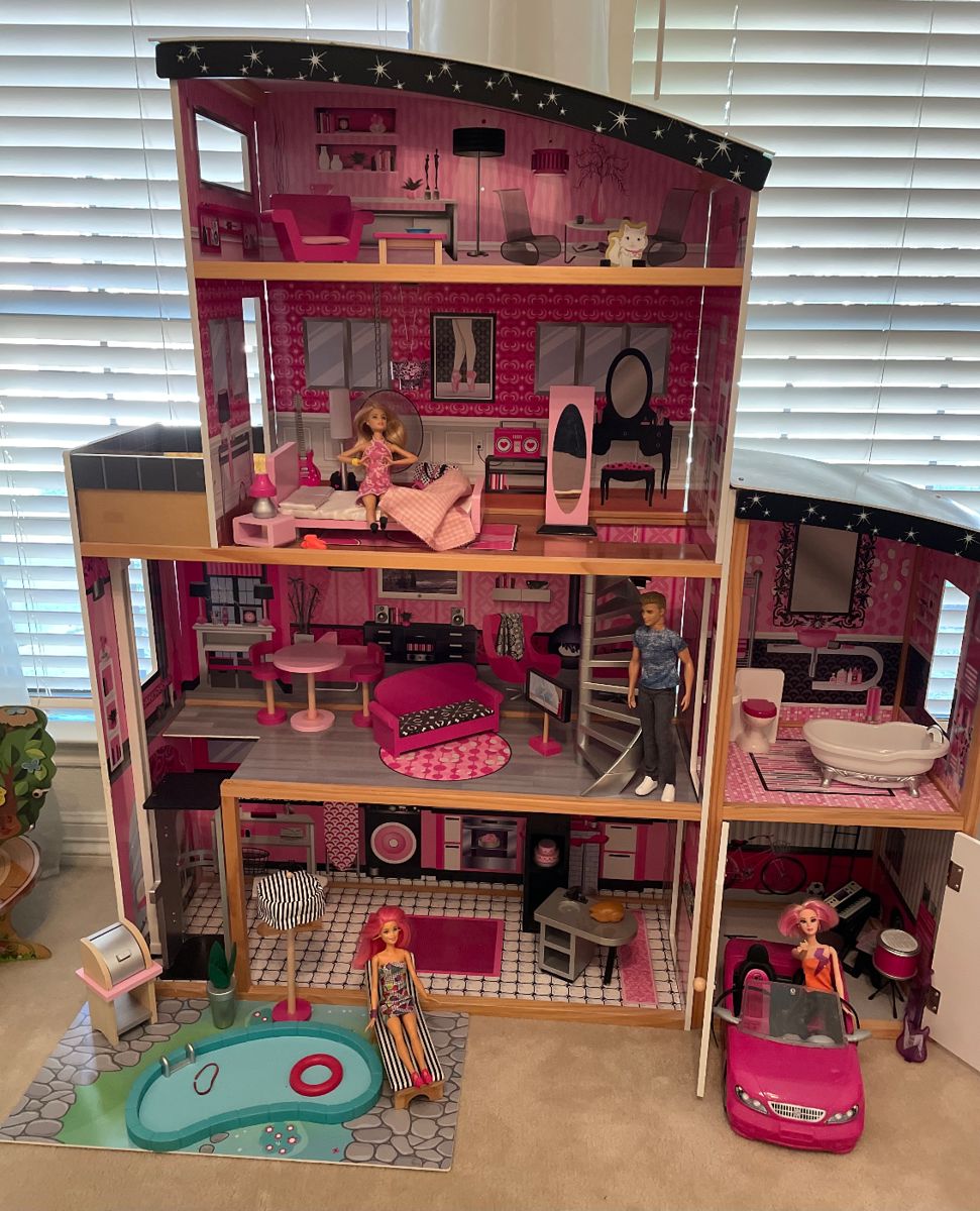 Sparkle Mansion for Barbies