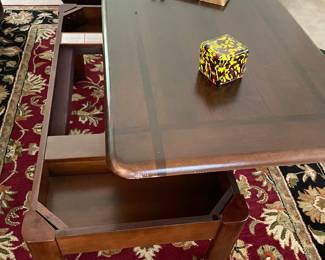 Pop-up wood coffee table