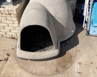 Large dog house 