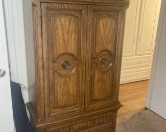 Lovely wooden entertainment unit with two drawers