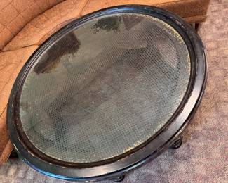 Detail of Top w/ Glass