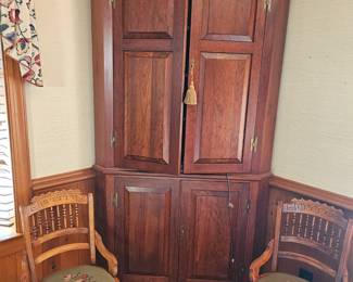 Corner Cabinet